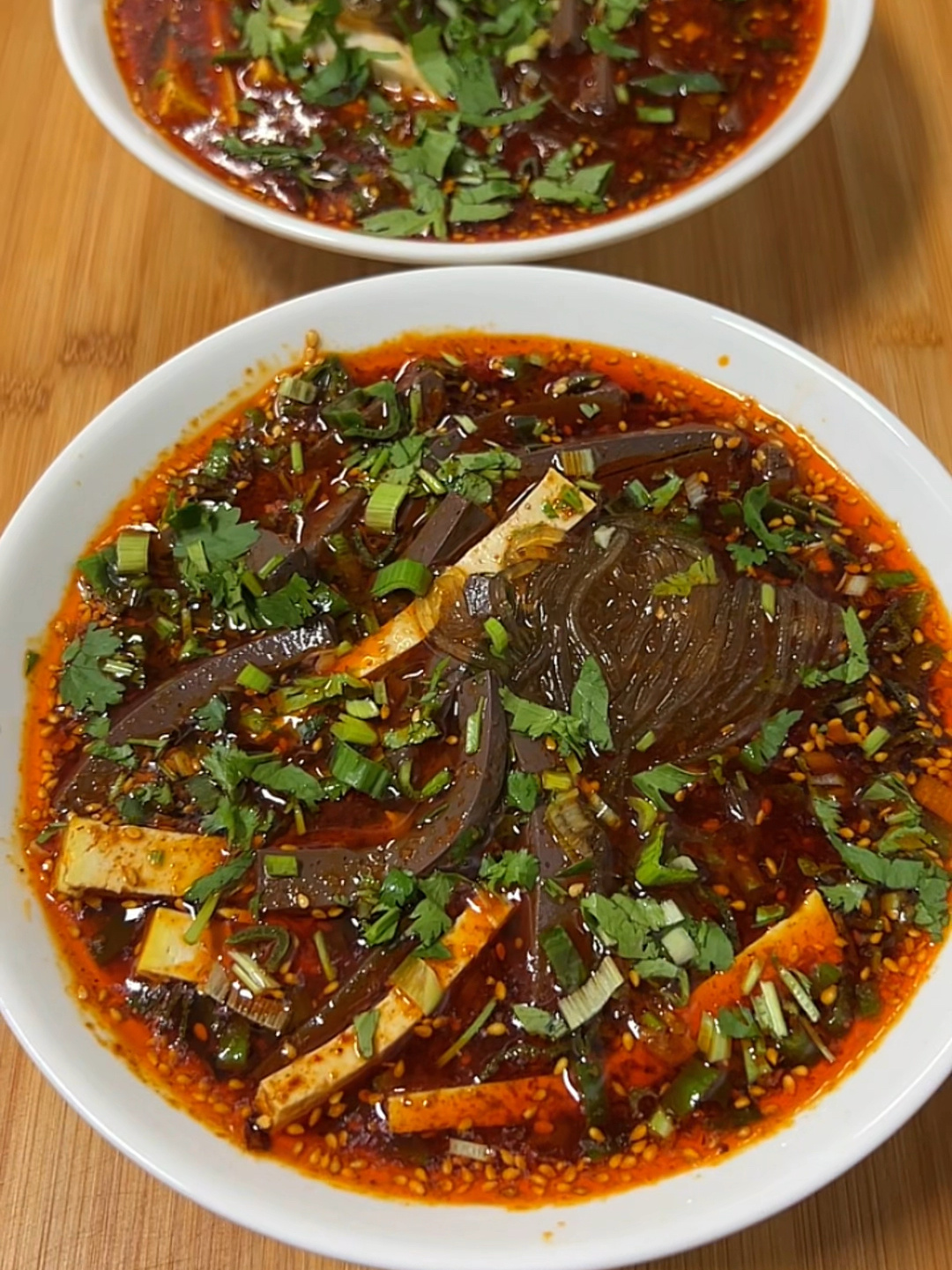 天凉了 就要吃这种热乎饭 第一次在家做家庭版粉汤羊血 么想到