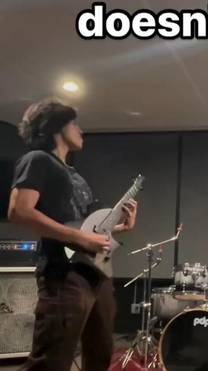 这次鼓手没来排练!