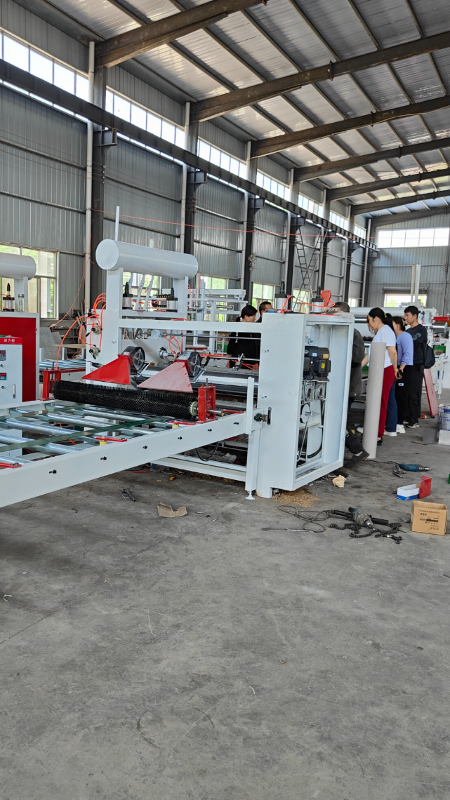 高光pet平贴机设备生产线 肤感pet覆膜机 木饰面贴面机