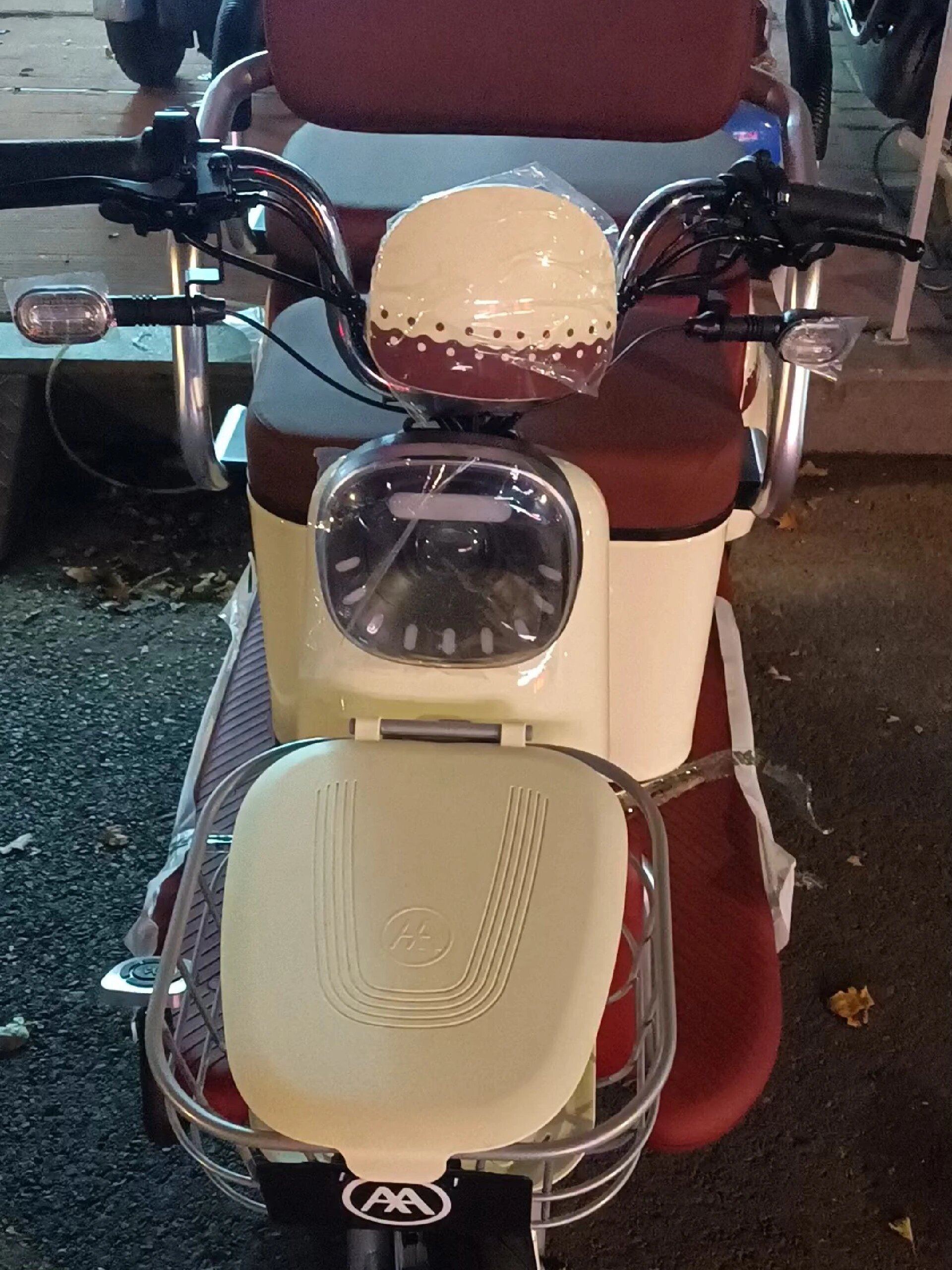 爱玛三轮电动车