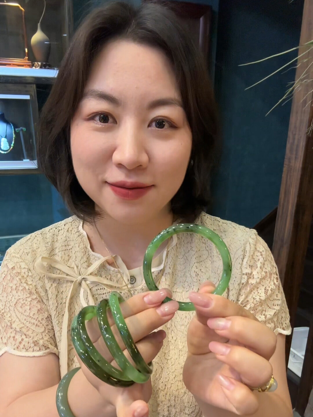 碧玉乌兰海猕猴桃手镯 叮当镯