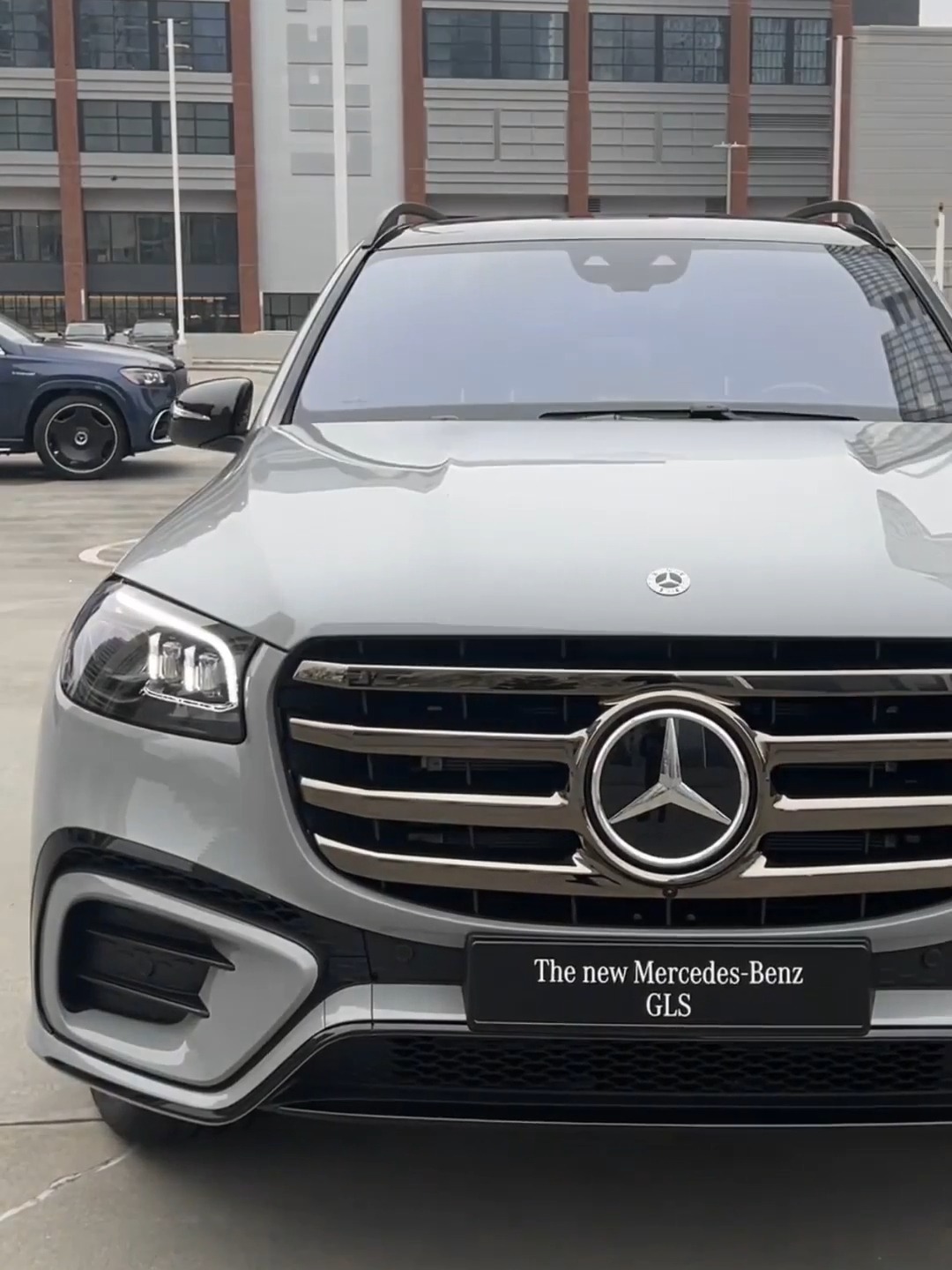 2024款奔驰gls来了,开上它这辈子也就值了
