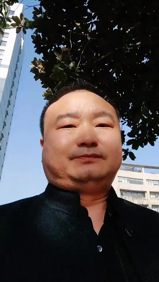 搞笑短视频10秒笑掉大牙 男人简单的快乐 谁家的孩子 专治不开心 快乐