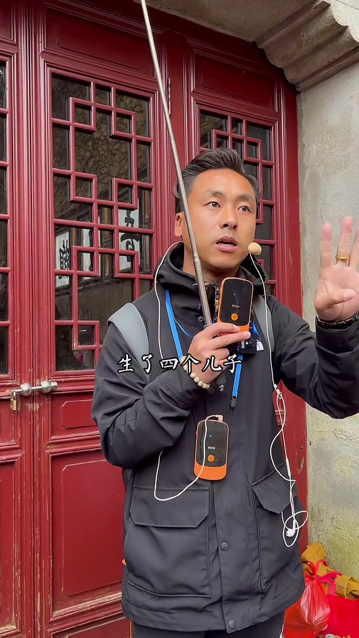 小庄导游:璀璨星河的一个人,能够让人铭记-度小视