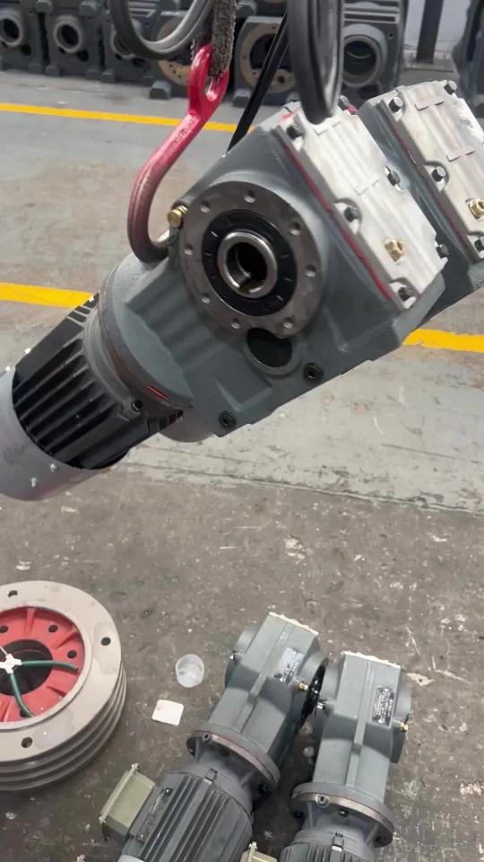 k系列双出轴减速机 90度减速器 ka77二级减