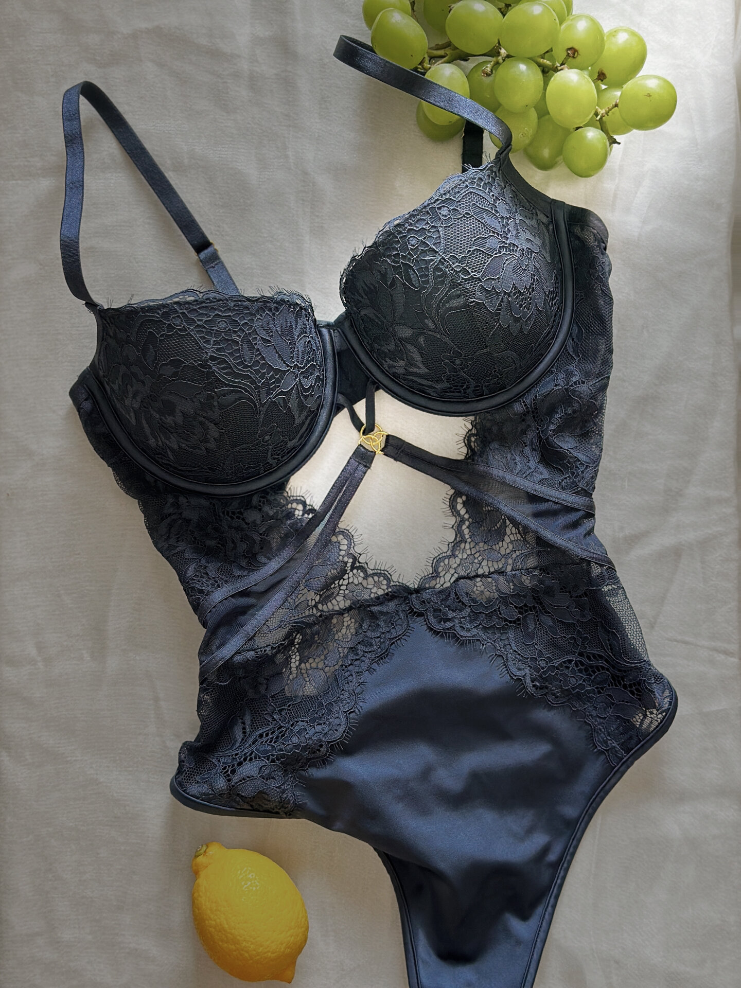 蕾丝连体bra|富婆们的最爱绝美连体内衣