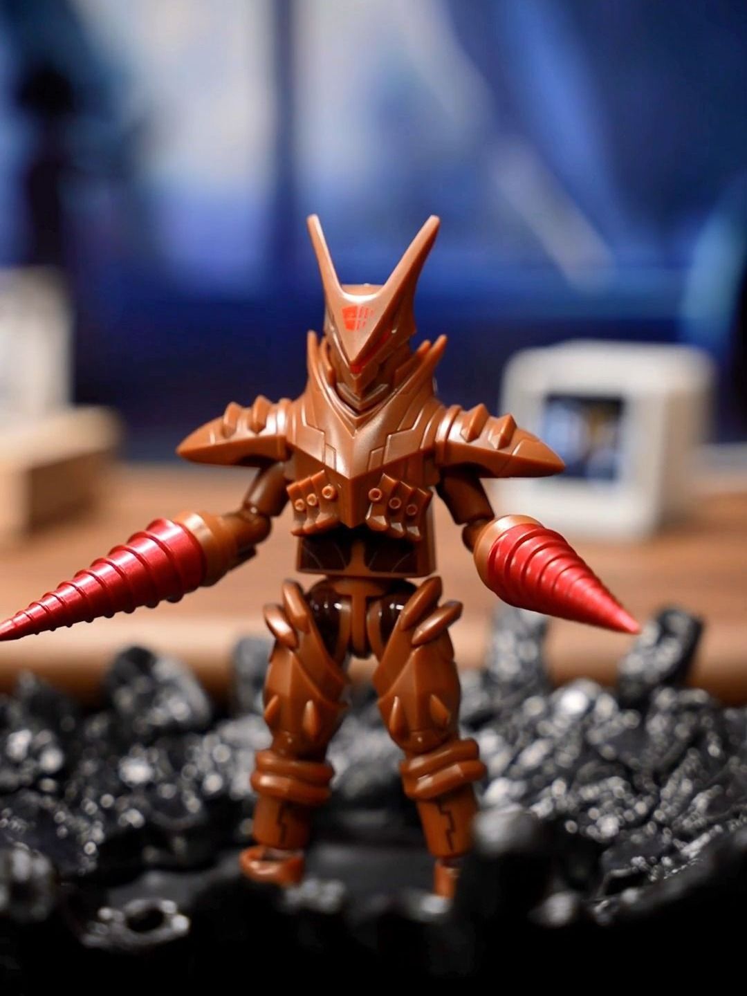 小兵机器人布鲁可奥特曼军团机械人来咯