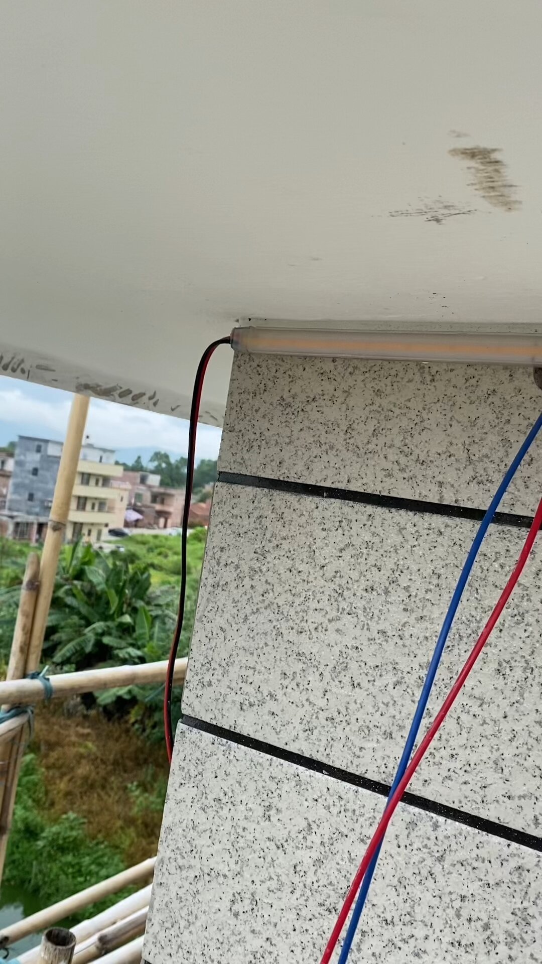 是不是都不懂外墙怎样安装灯带认真看下视频