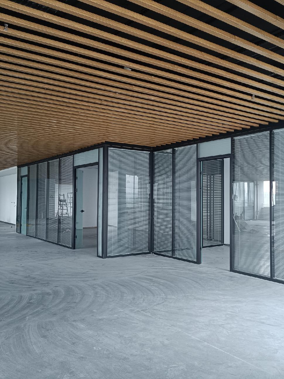 专业的事交给专业的人 施工现场实拍 办公室装修 装修工地打卡 记录