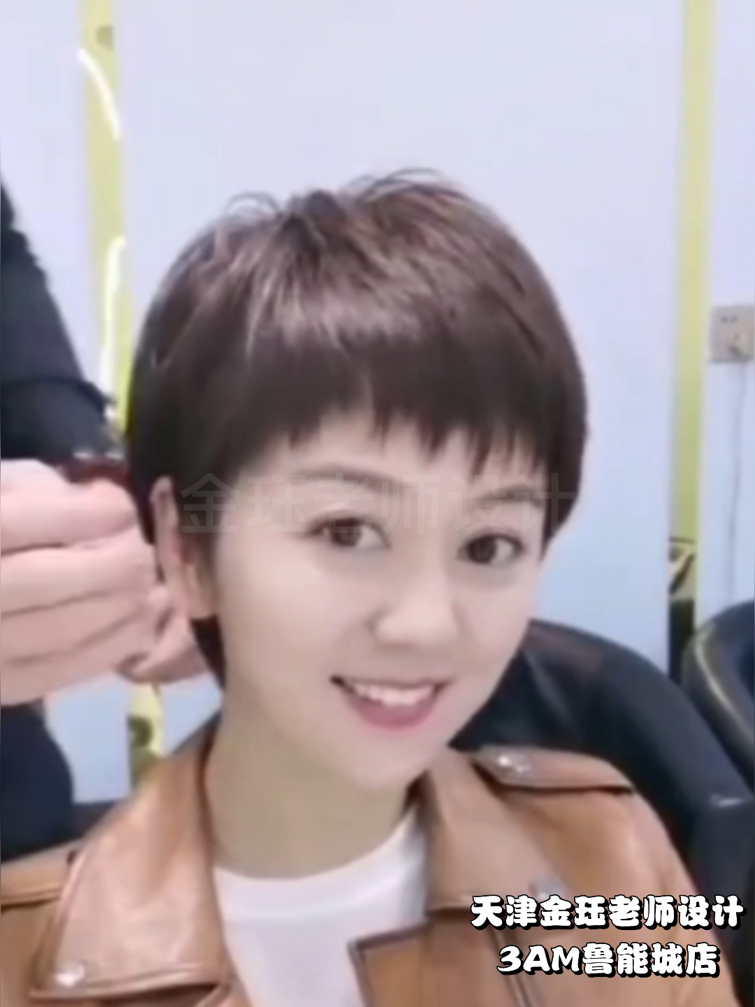 减龄显脸小的短发发型 超短发适合圆脸气质