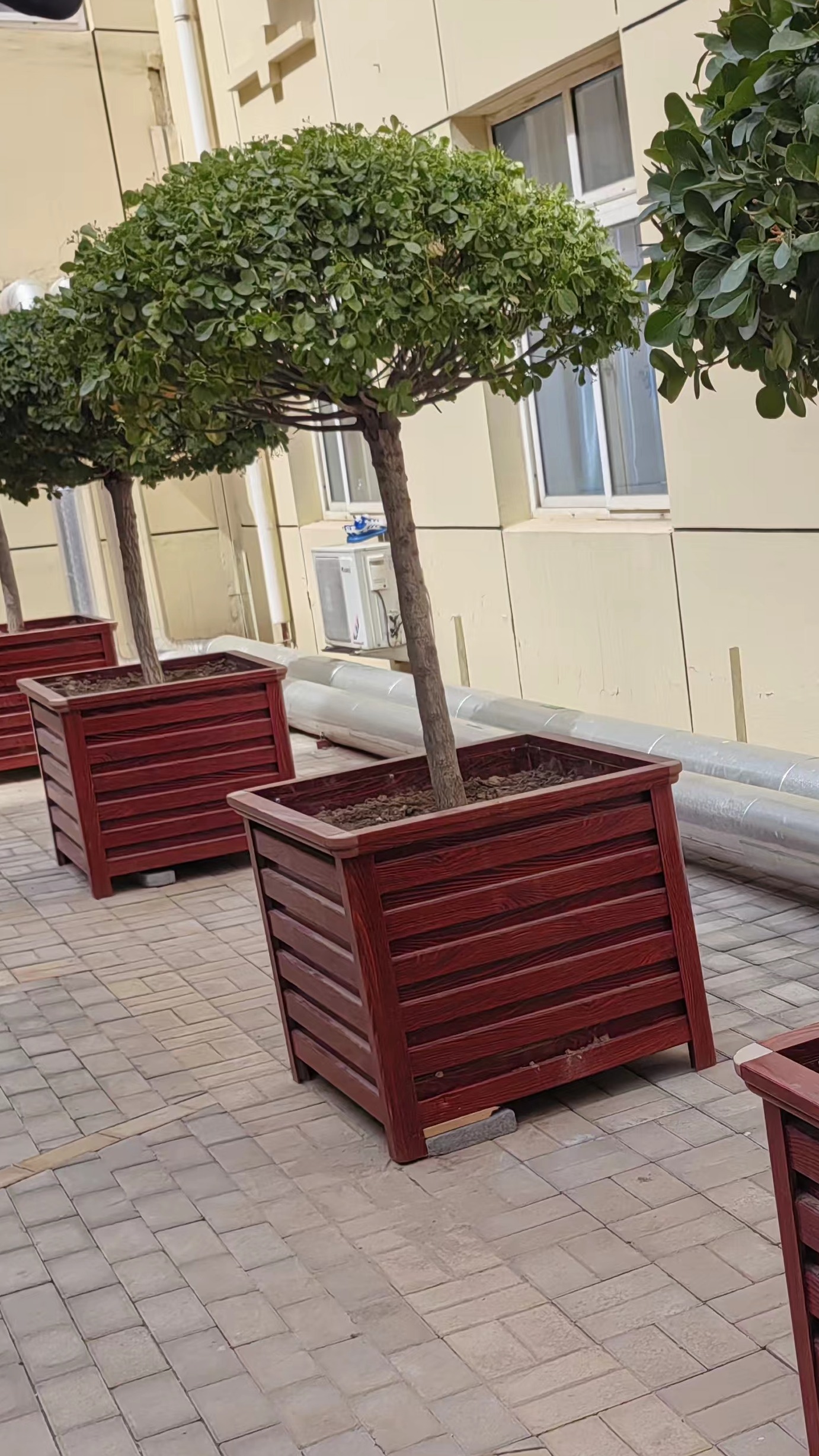 户外实木花箱生产制作快来看看吧