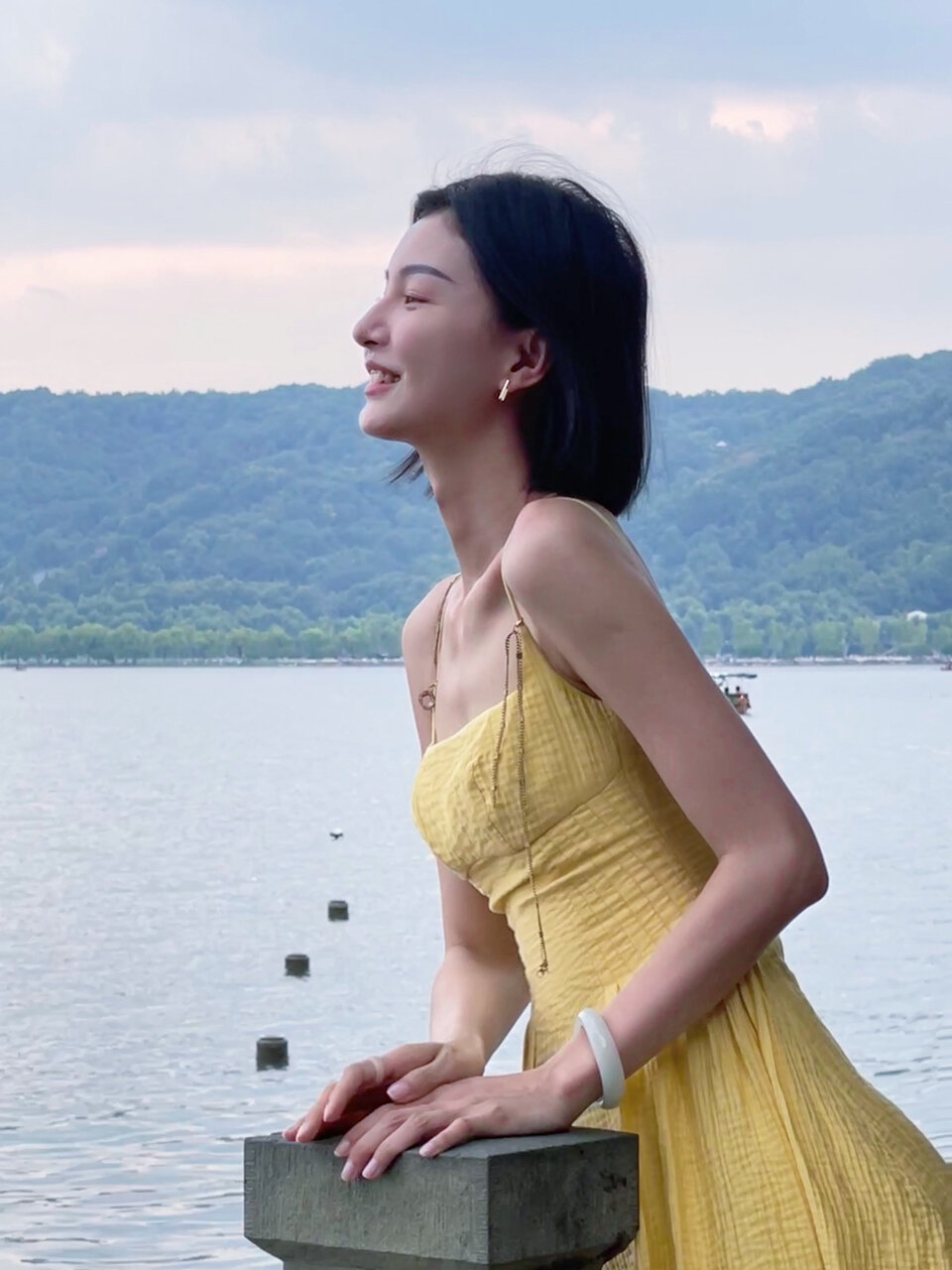 有喉结的女生超美的