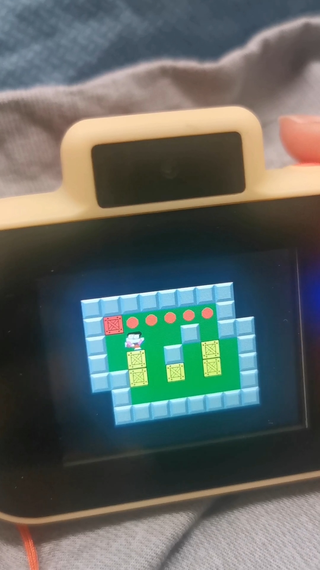 儿童相机推箱子第四关