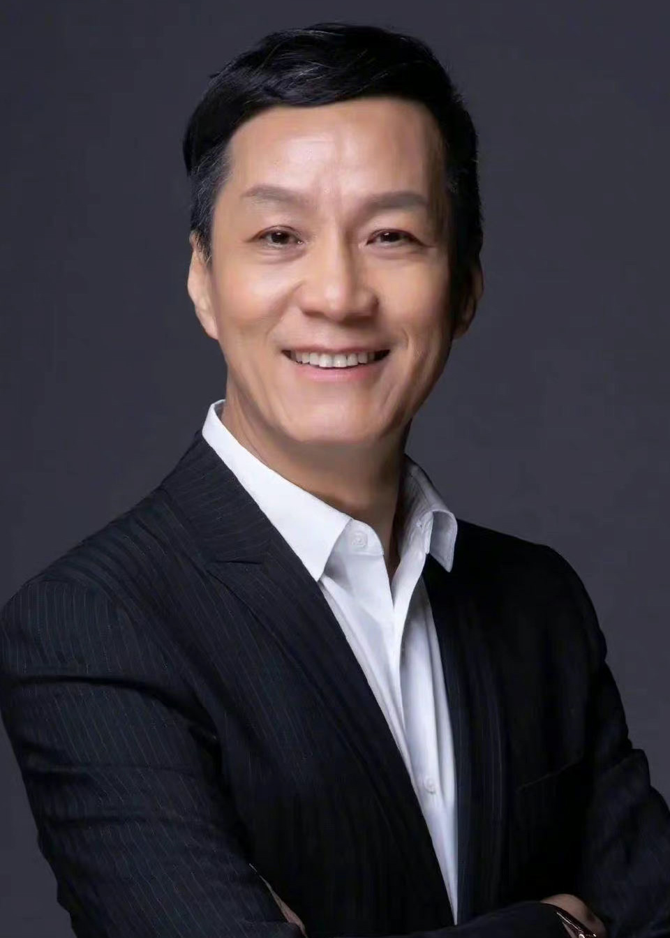 冯远征任北京人艺第五任院长成首位演员出身的掌门人