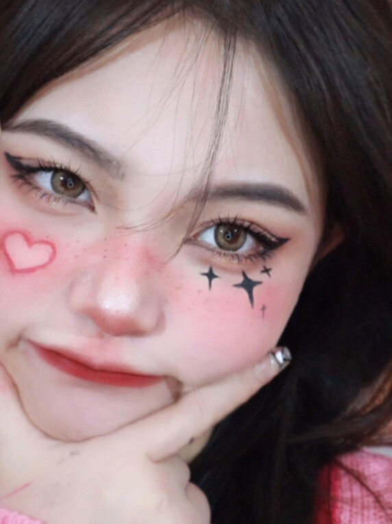 手残党～万圣节可爱鬼妆容|圆脸塌鼻梁