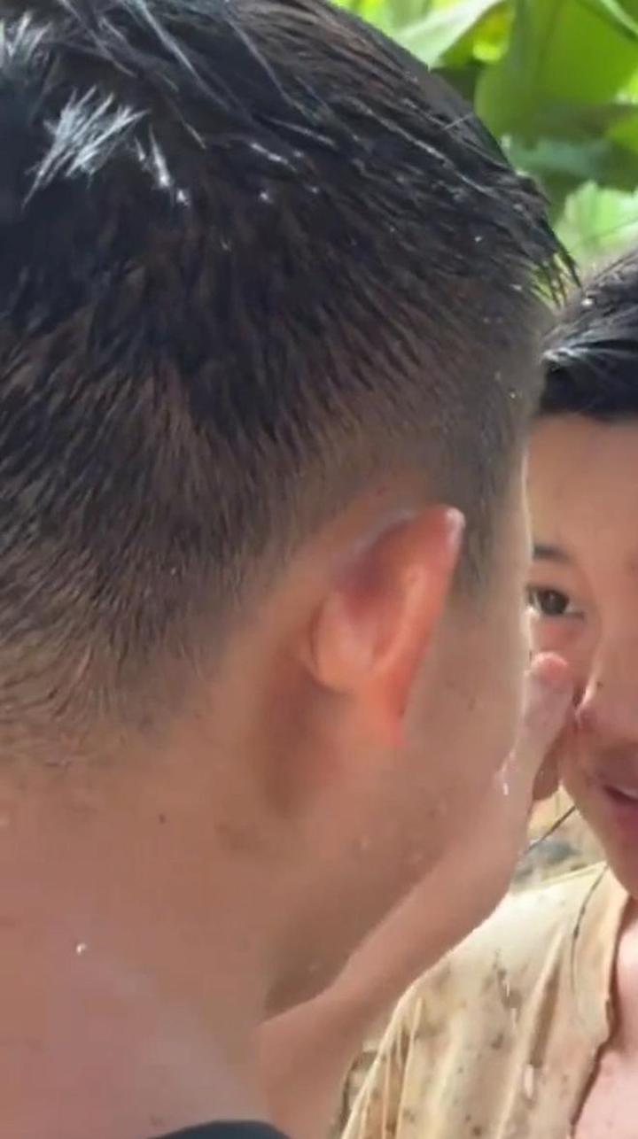 居然没亲上!华哥包塘,扛楼阿兴和崽崽香蕉园搞暧昧!