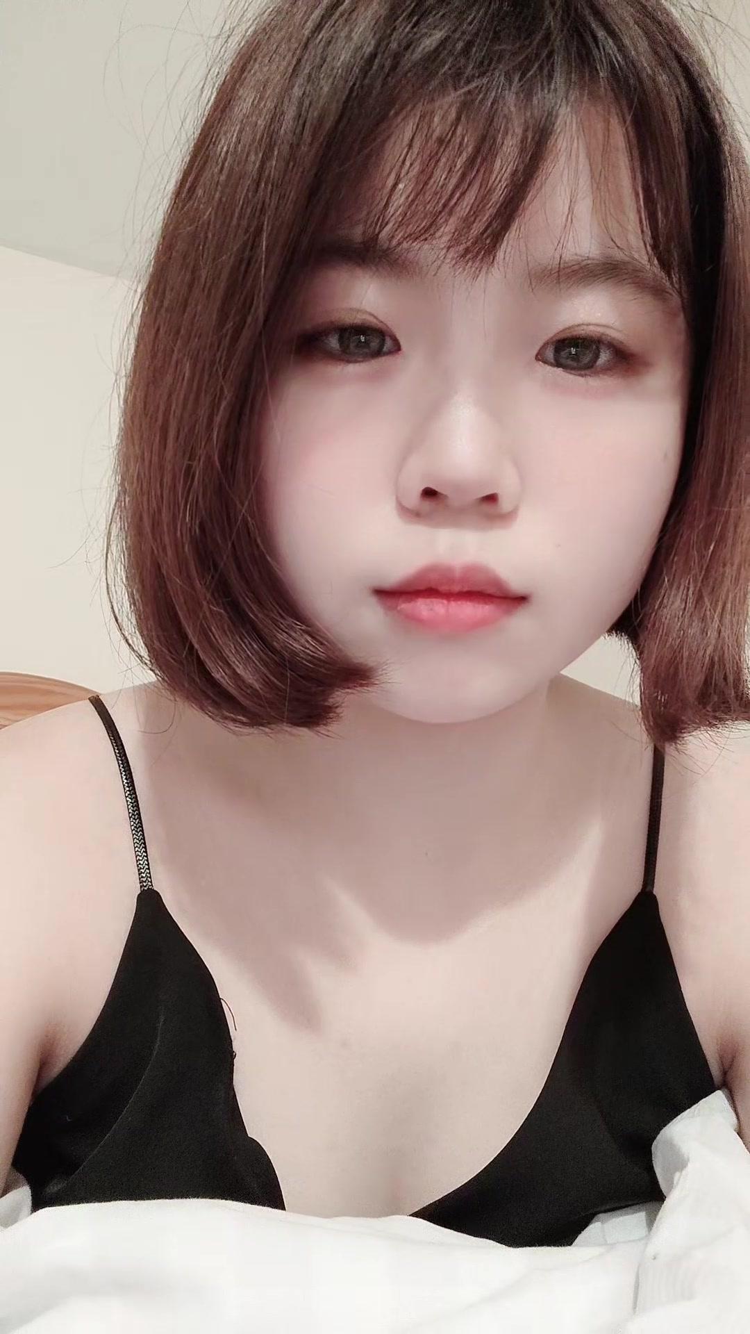 肉肉女孩 微胖女生 你的短发女孩已上线 太爱这个睡裙-度小视