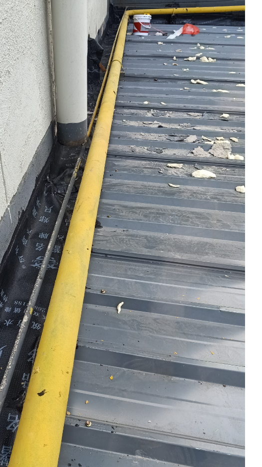 天津做防水公司 彩钢板与墙接缝处防水