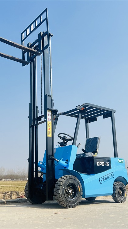 搬运车 新能源电动叉车 1.5吨电动叉车带侧移