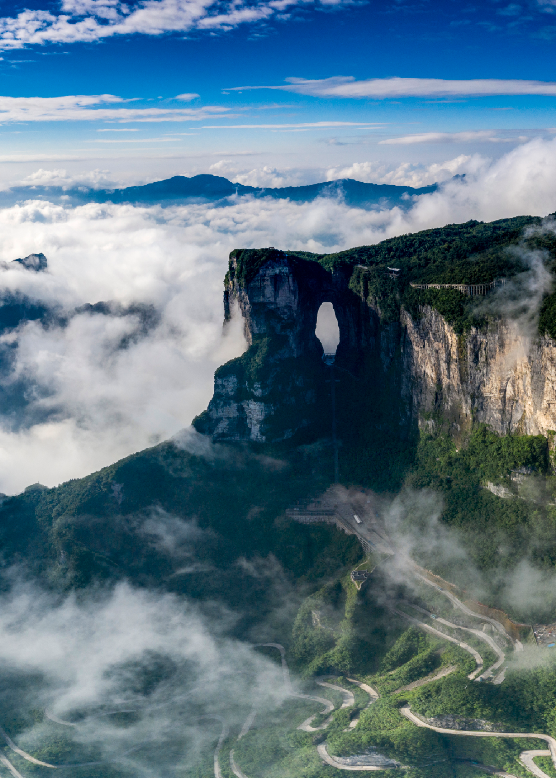 一步登天界!总要去张家界天门山看一次云海吧-度小视