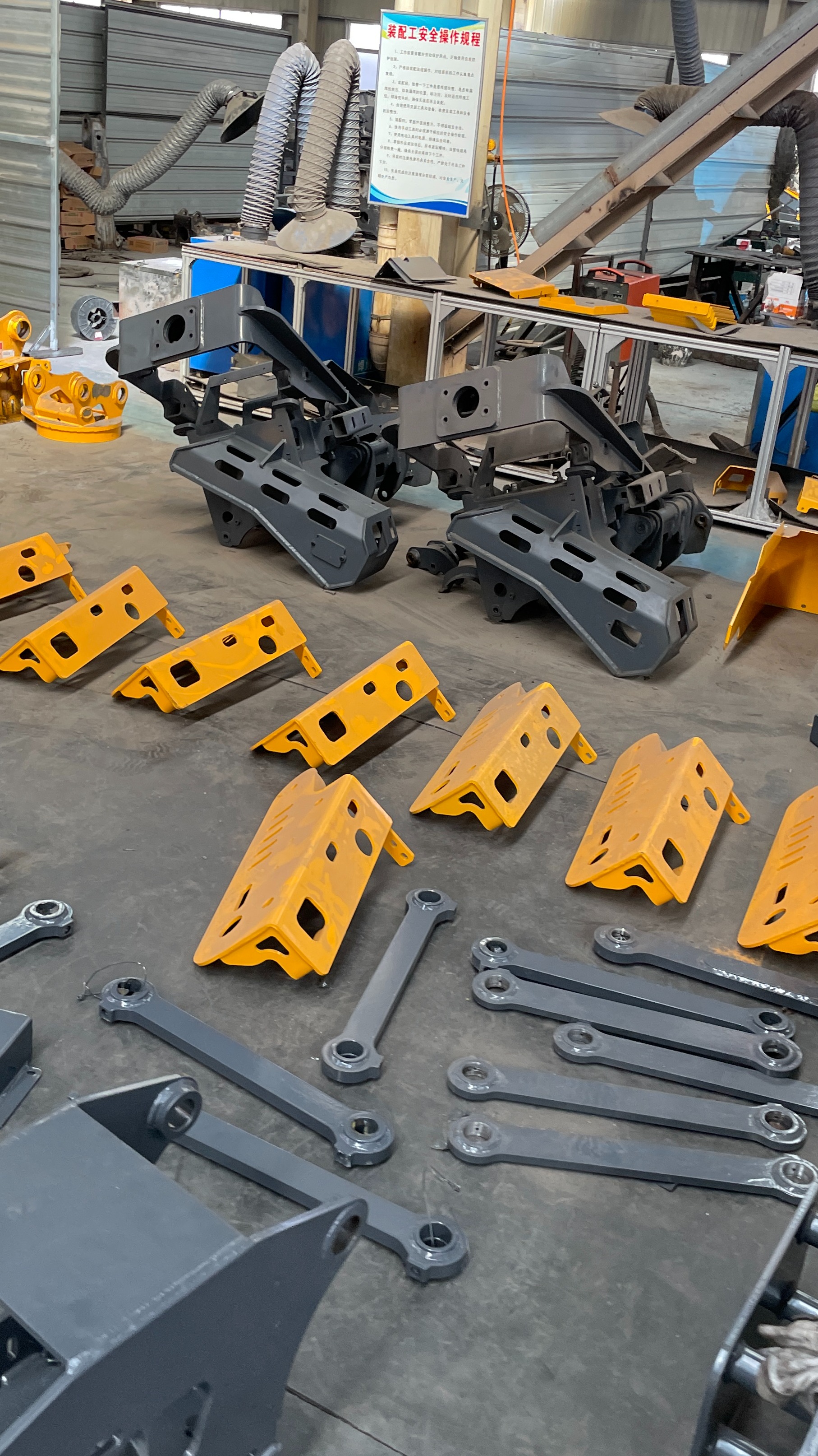 挖机抱夹锯是挖掘机伐木机吗 全自动伐木机效果不错