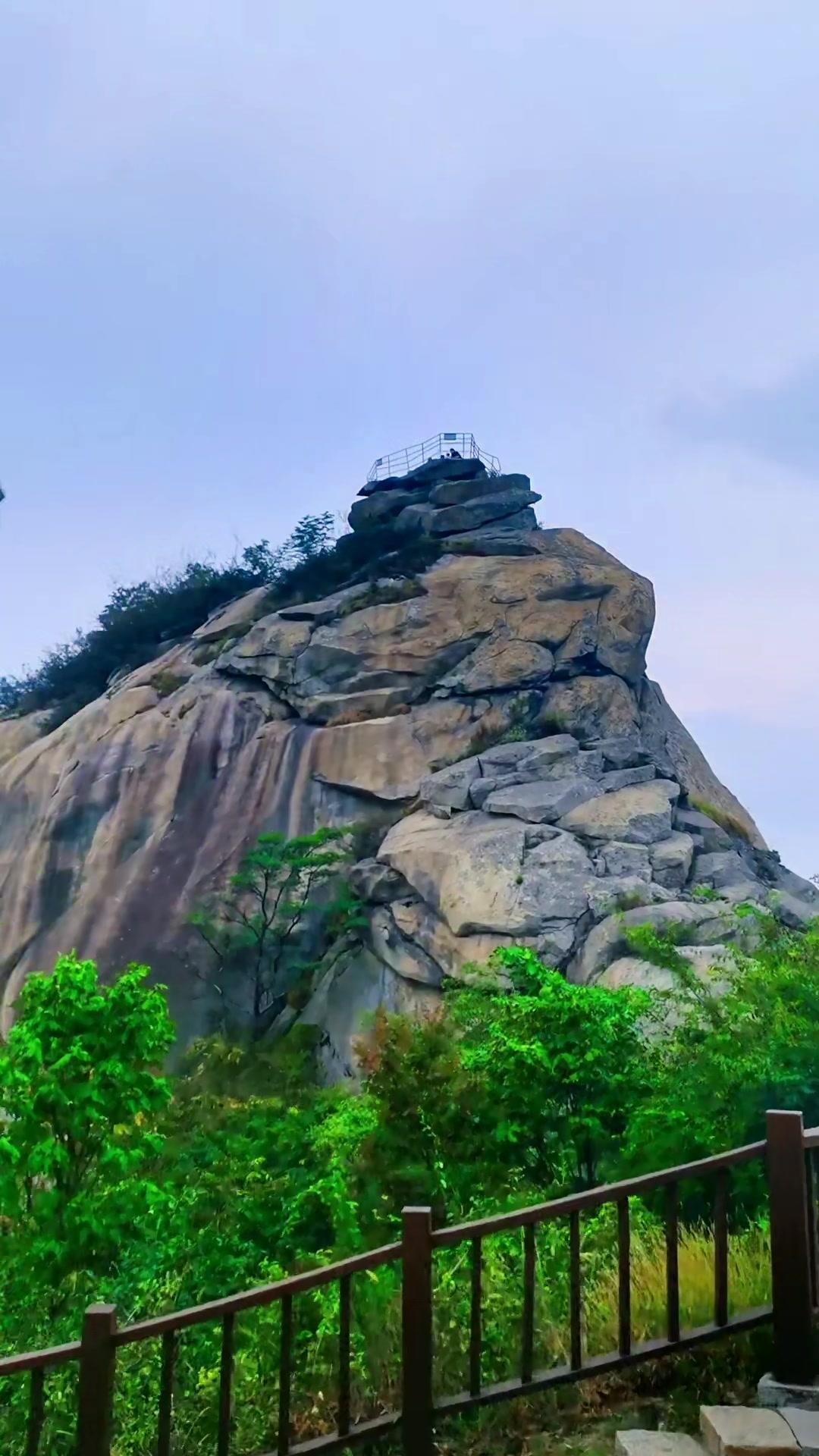 鸡公山景区,系全国首批对外开放的八大景区之一,全国首批国家重点风景