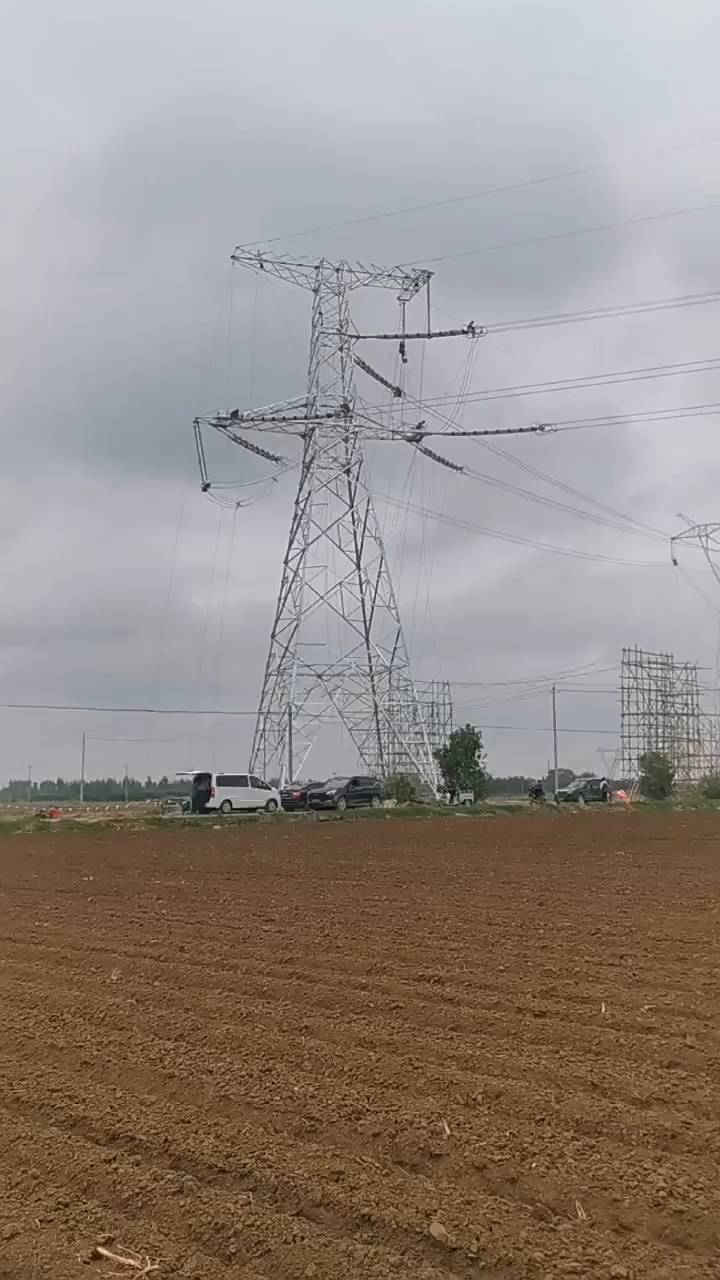 输电线路铁塔