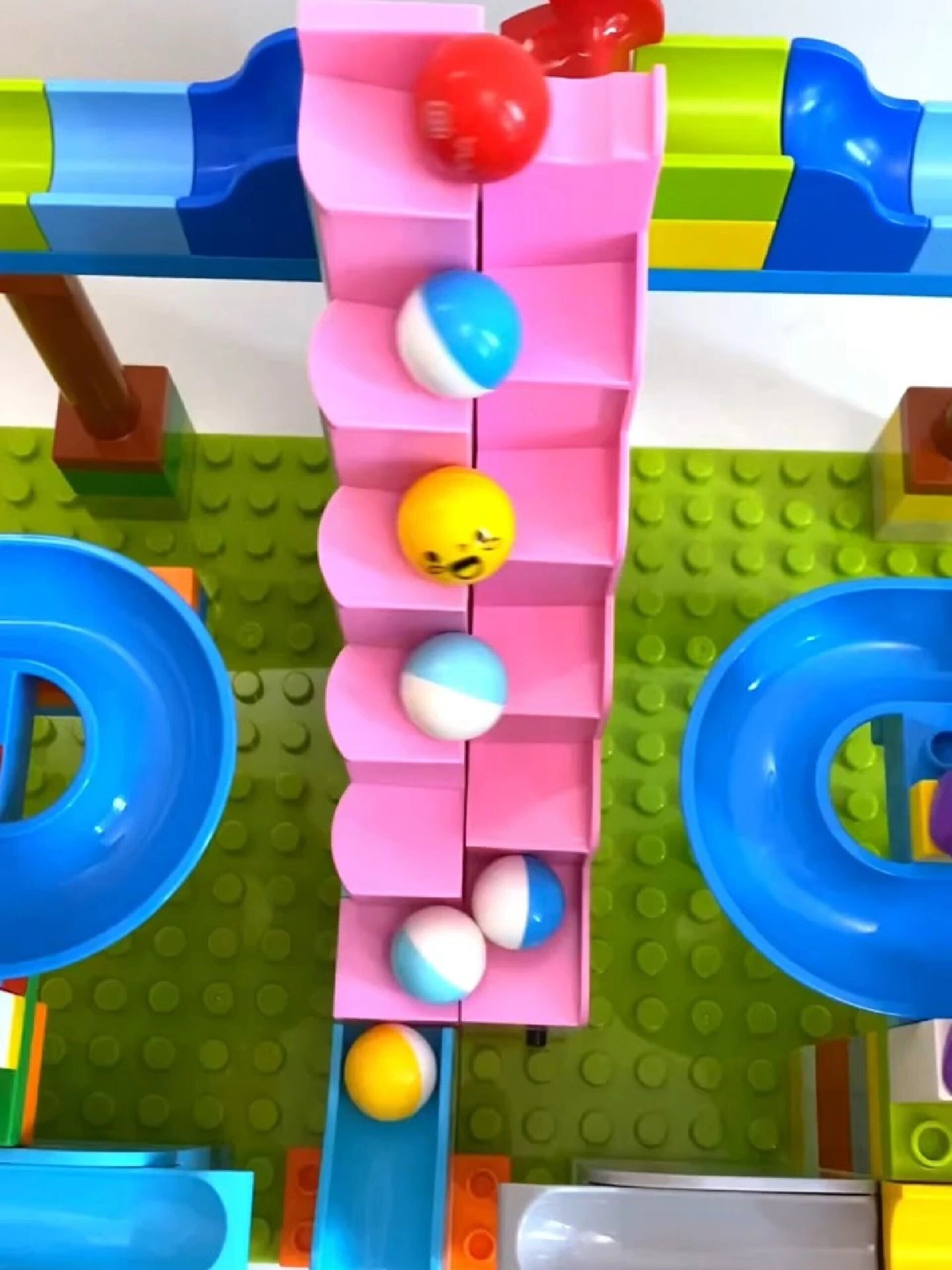 解压乐高积木轨道滚珠快乐循环弹珠滑梯