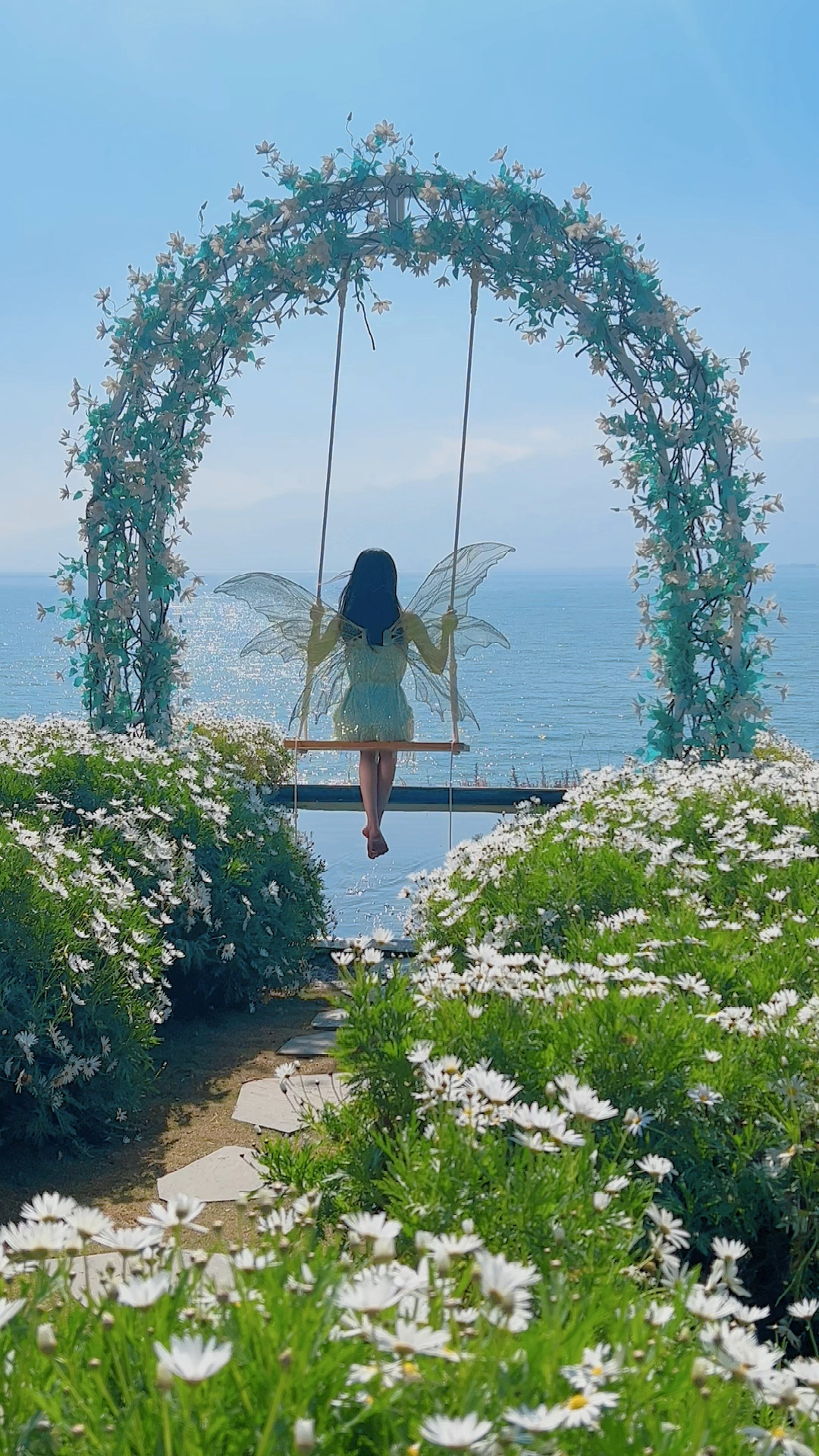 洱海边最美秋千