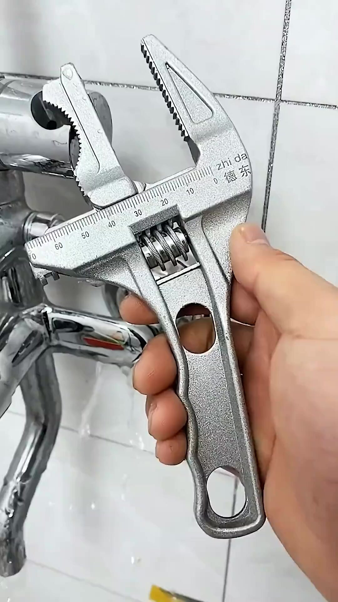 可拆卸卫浴扳手短柄水管螺丝管两用活动扳手