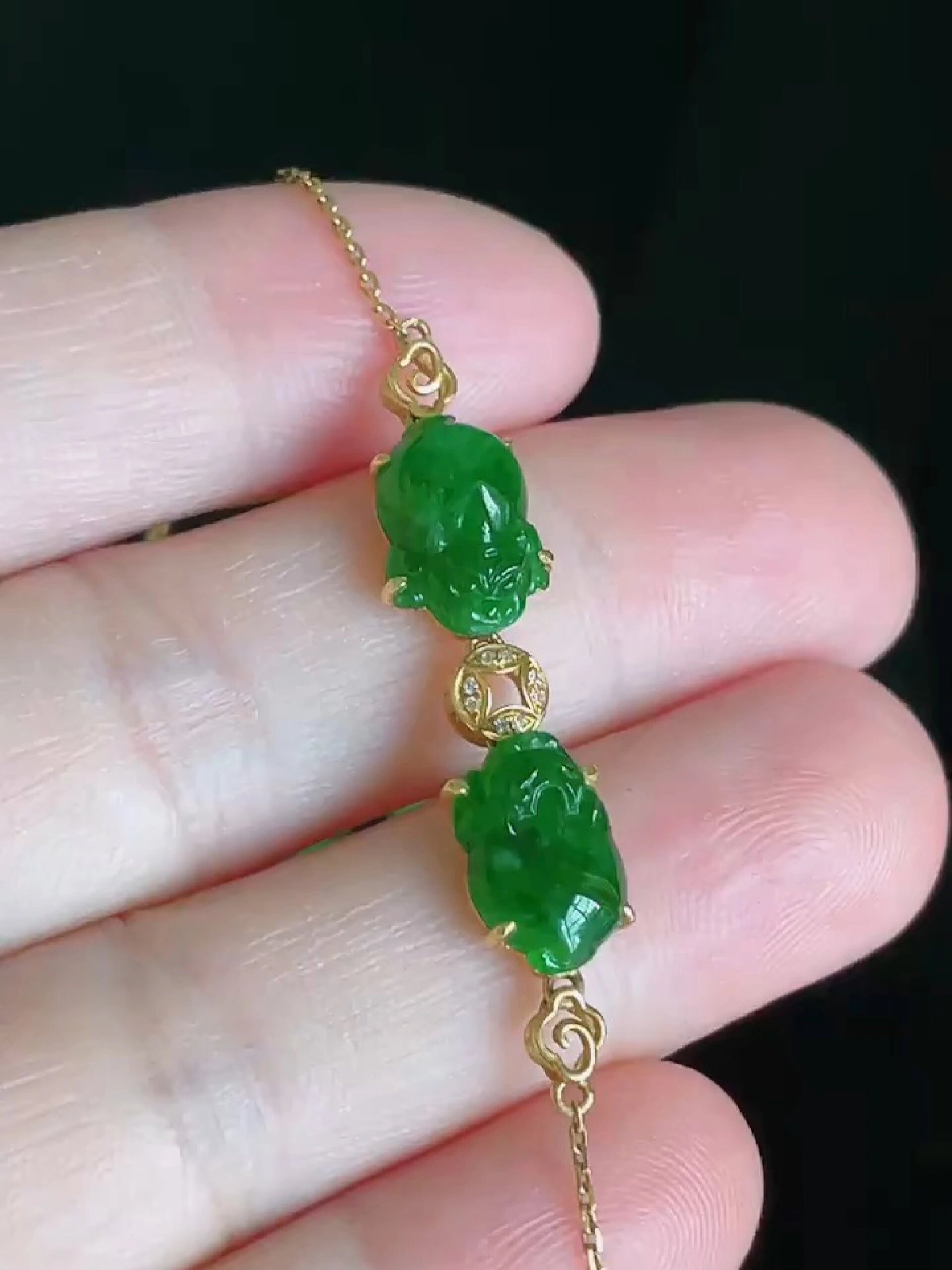 18k金镶嵌翡翠冰种三脚金蟾手链