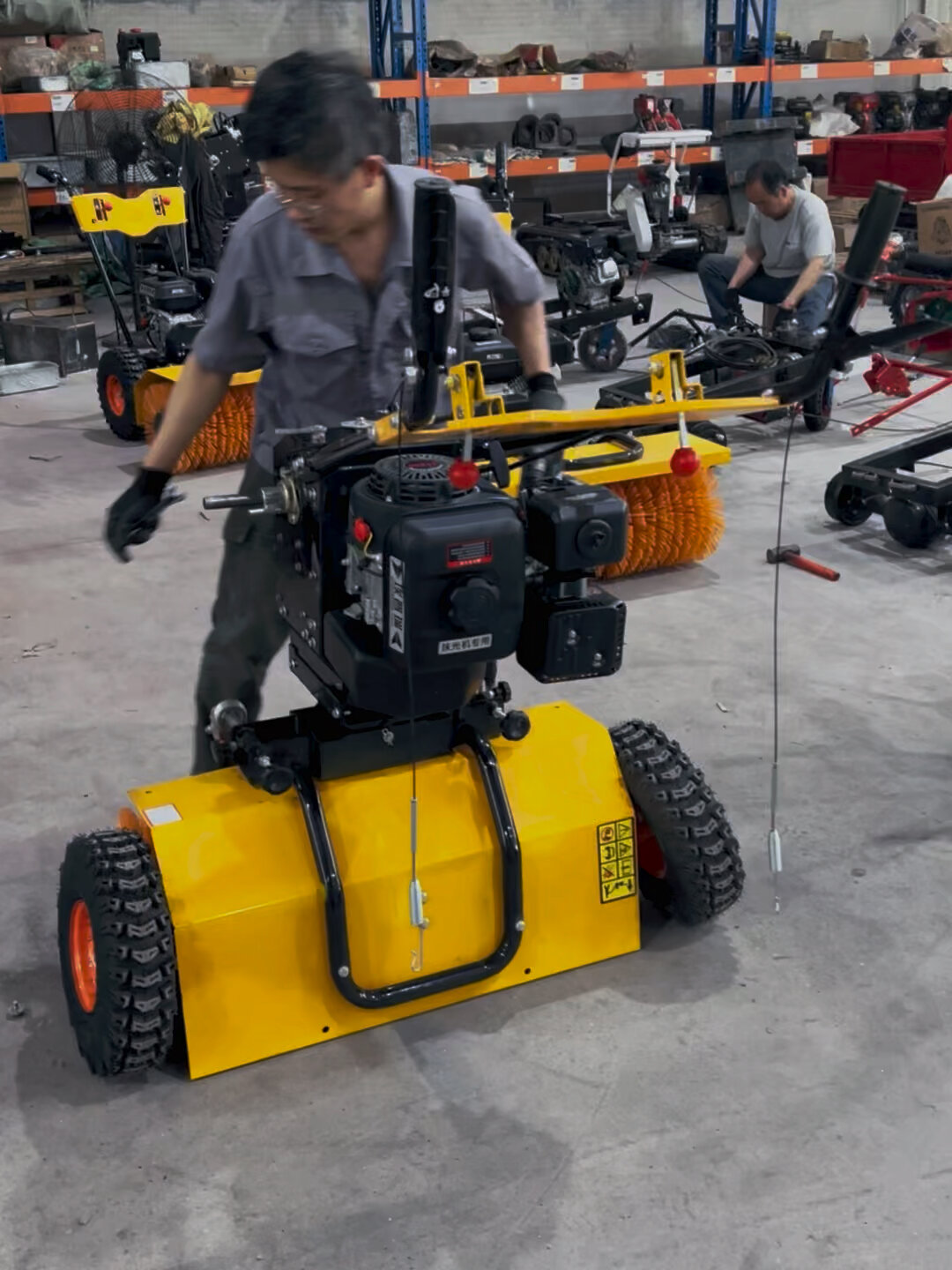 小型手推全齿轮扫雪机多功能滚刷清雪机小区