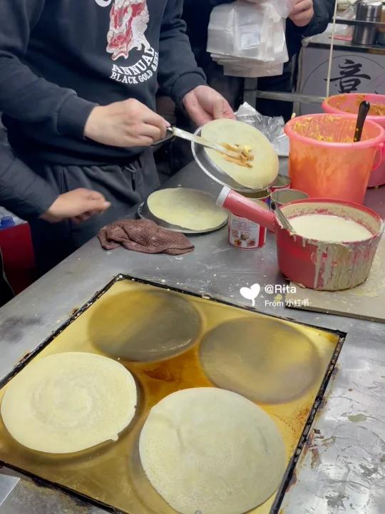 陆丰人坠熟悉的鸡蛋饼了吧可太馋人了