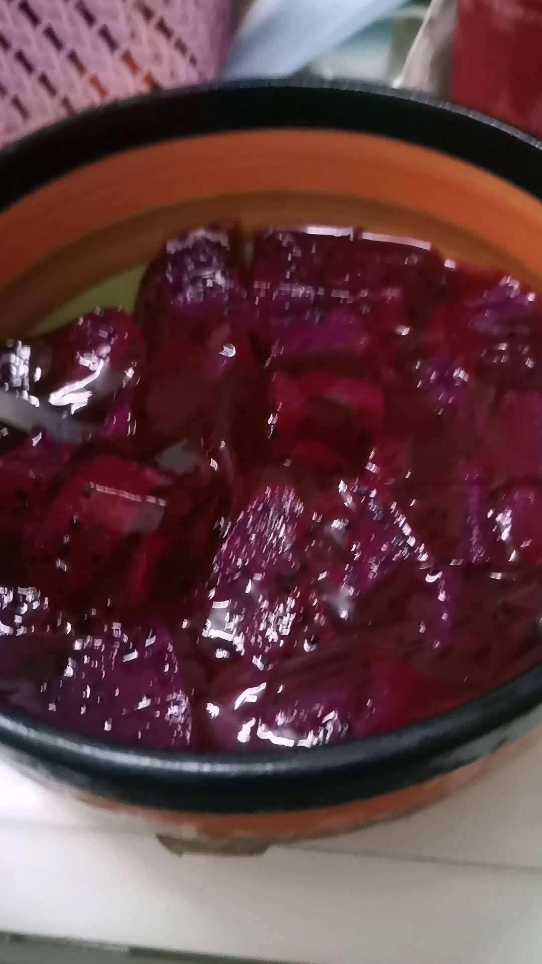 火龙果,冰凉粉,太好吃了 白凉粉水果果冻做法 火龙果的创意吃法 冰