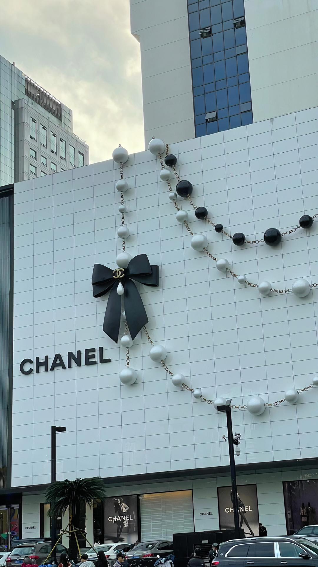 人生第一支香奈儿而且还是圣诞节限定款全球仅此一支杭州大厦香奈儿