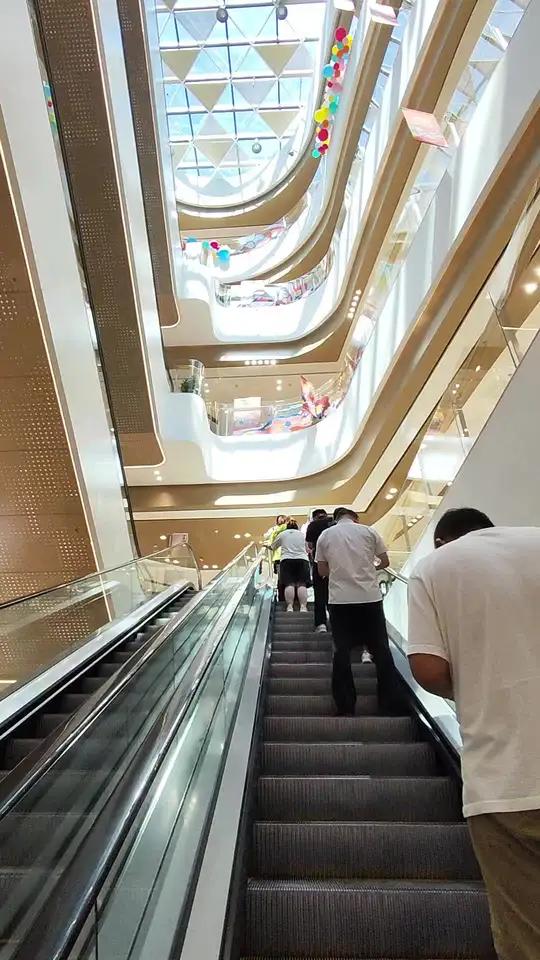 逛了一下商场设计和招商两方面都是很不错的 日照新规划 利群大唐广场