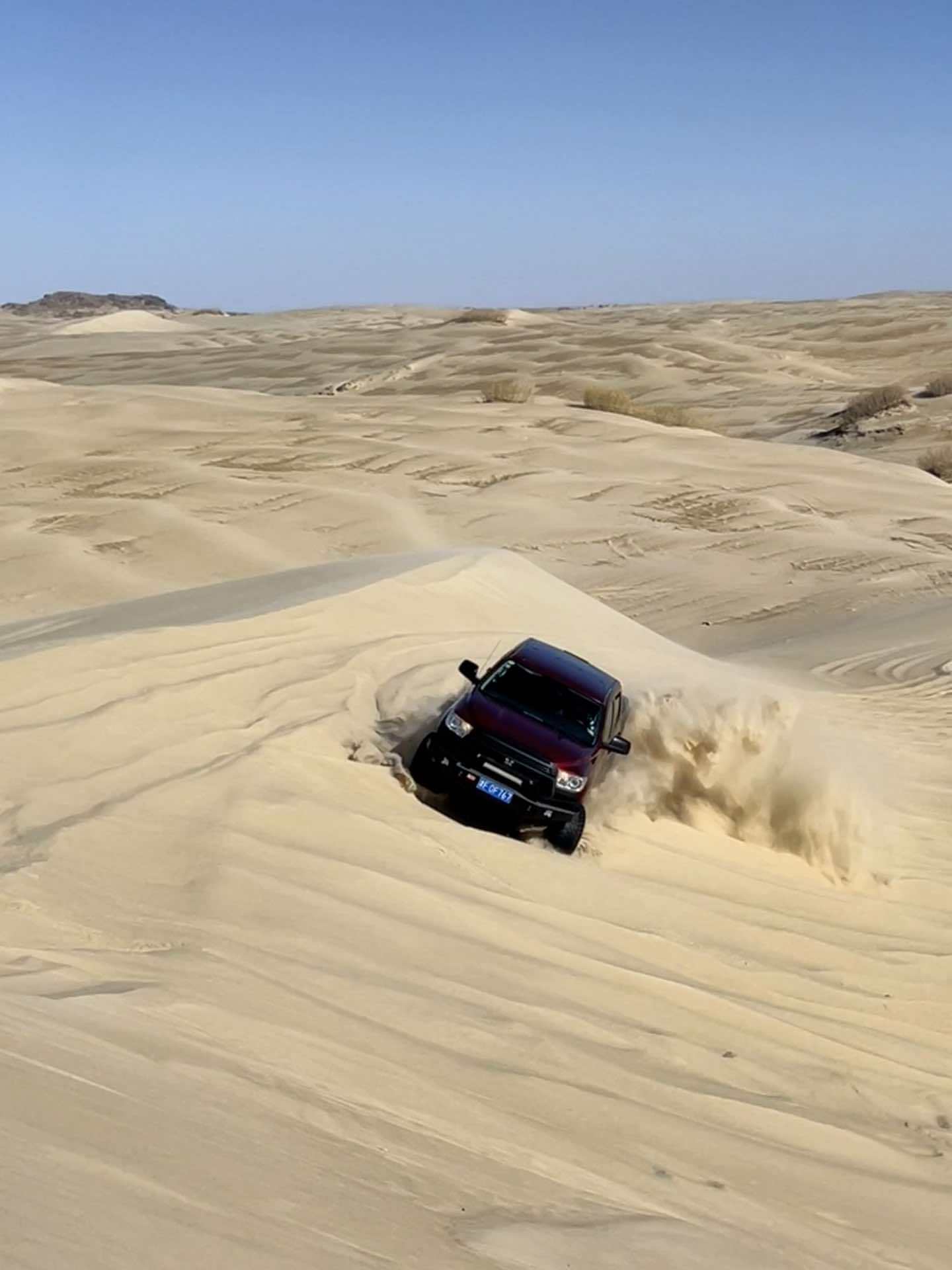 迪迪豆豆,没上来呀 沙漠越野 硬派越野 小趴菜越野车领队耀阳