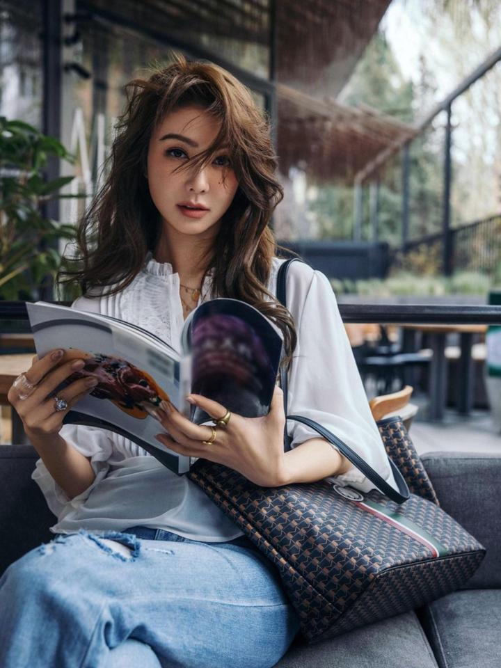 薛凯琪 兔子警官照进现实