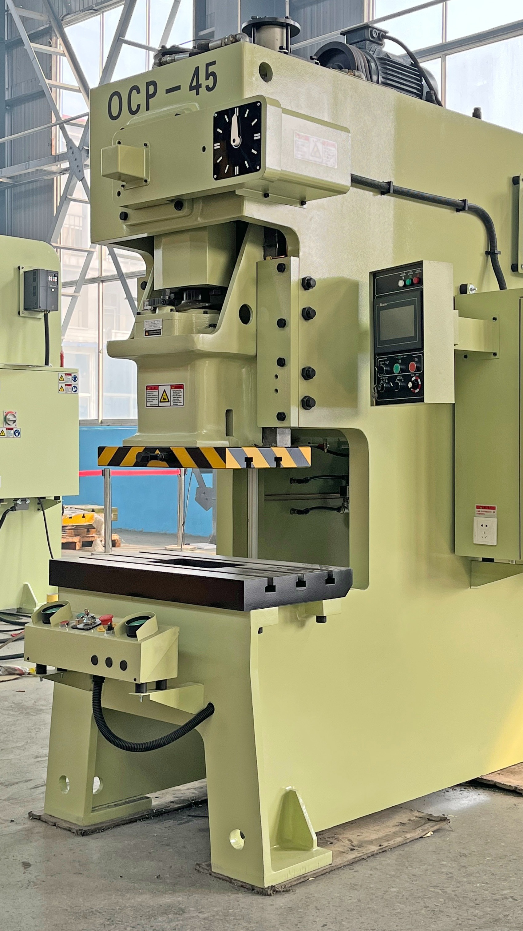 荣威ocp-45吨高精密气动冲床,带参数讲解-度小视