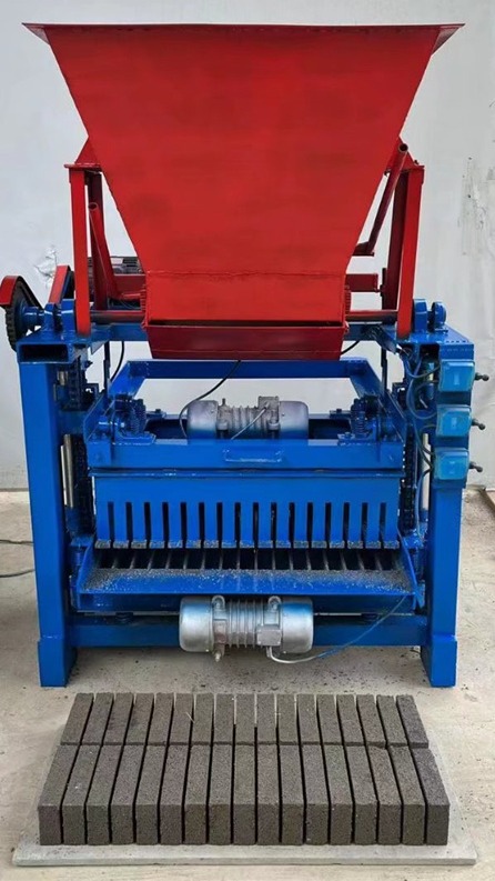 免烧空心水泥垫块机小型路面护坡制砖机面包砖全自动码跺打砖设备-度