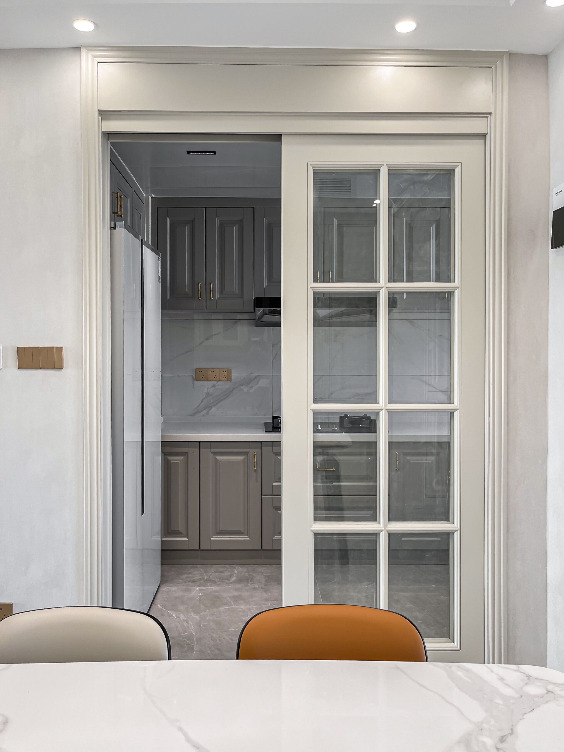 美式感满满厨房移门,这样设计实用又好看