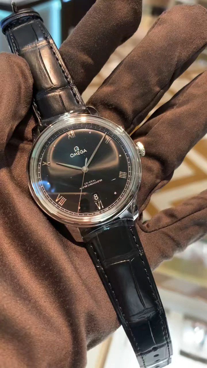 迪拜手表推荐二十四欧米茄蝶飞新款背透