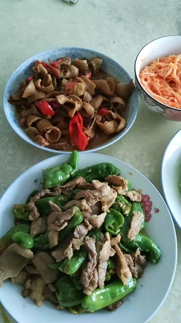 今日午餐 家常便饭吃得香 简简单单又一餐-度小视