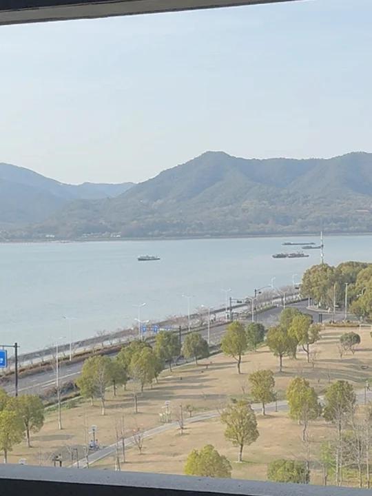 家门口的钱塘江江景