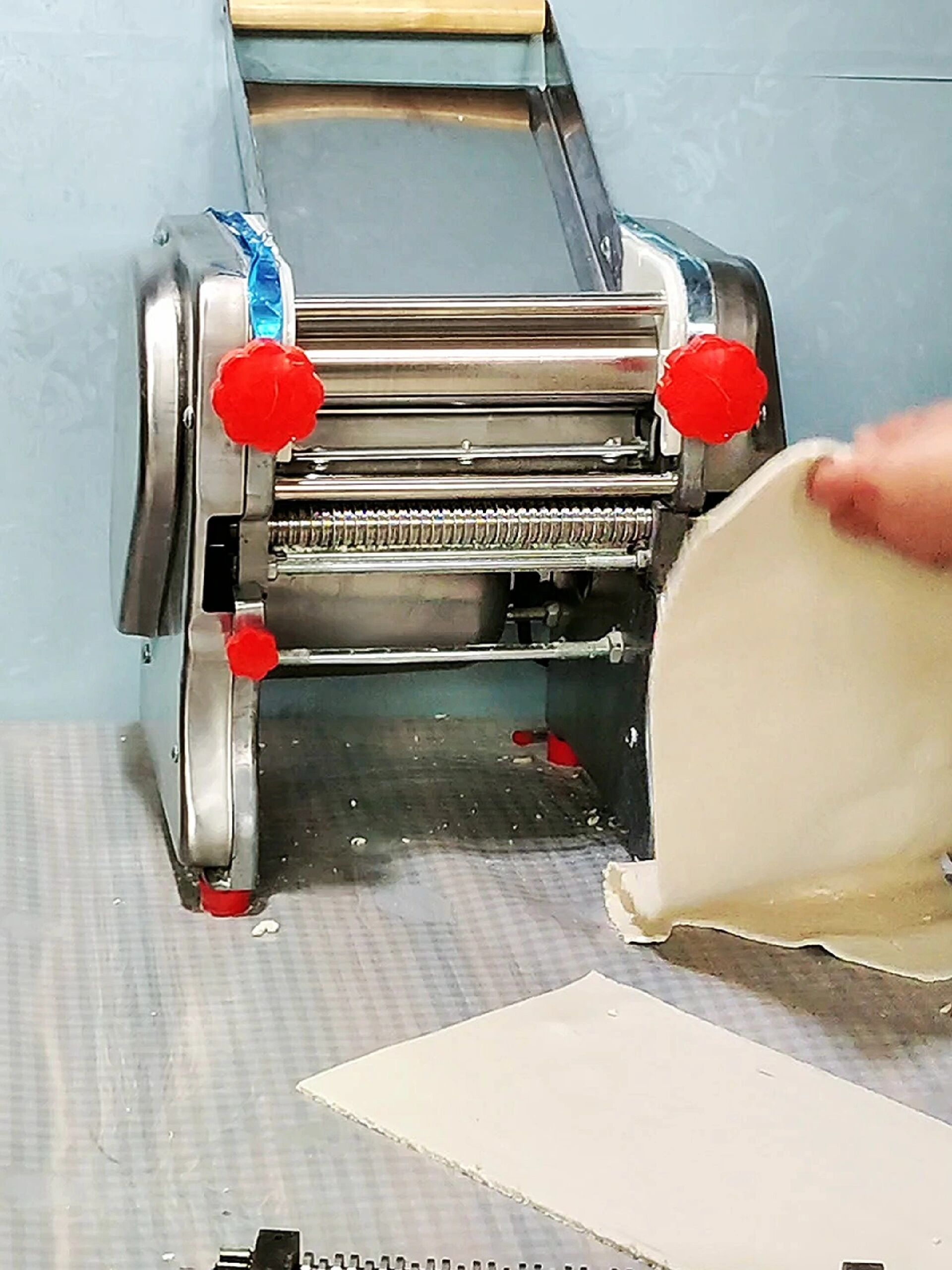 邢台百森机械制造小型压面机面条机