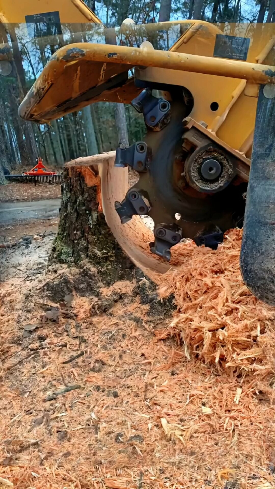 树根粉碎机