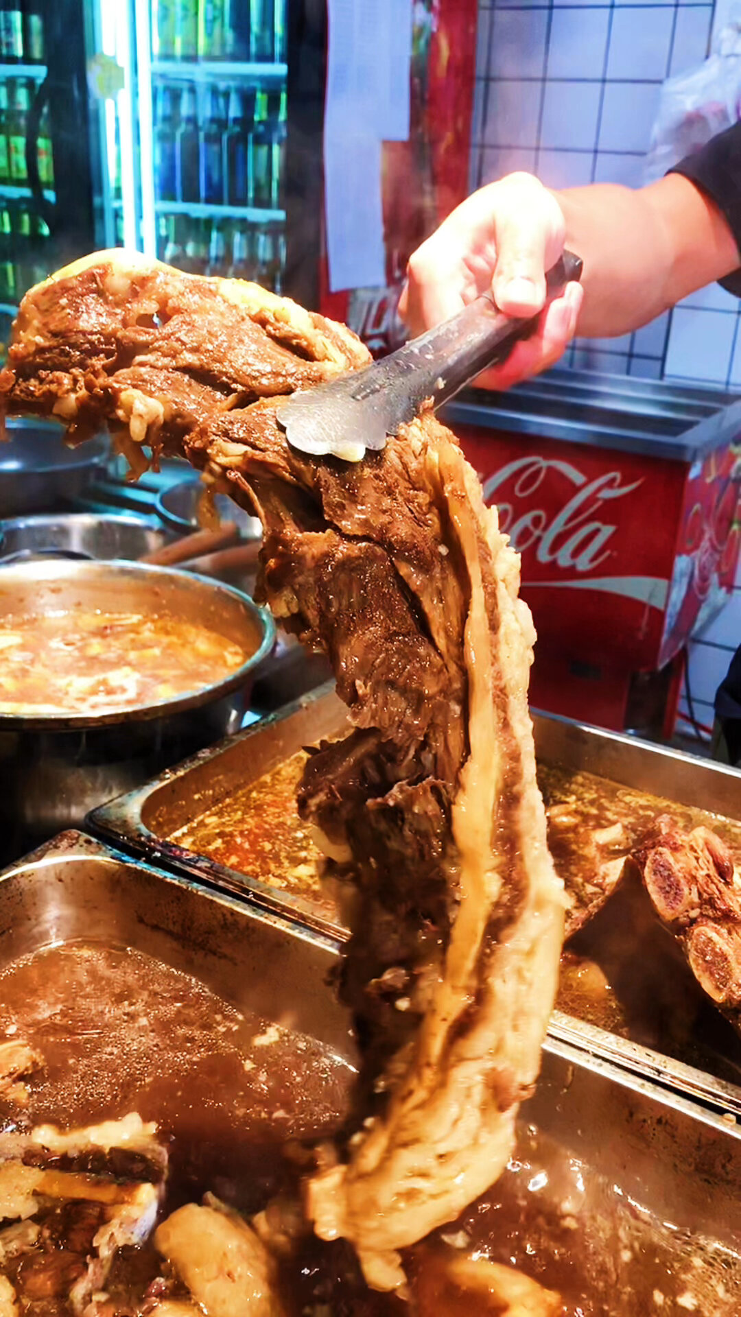 吃牛专业户 霸王鞭都吃过没