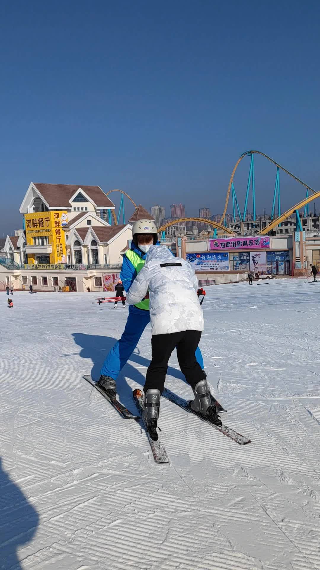 热高乐园 冬天一起去滑雪吧 全民冰雪季 这就是东北冬天的浪漫吧 东北