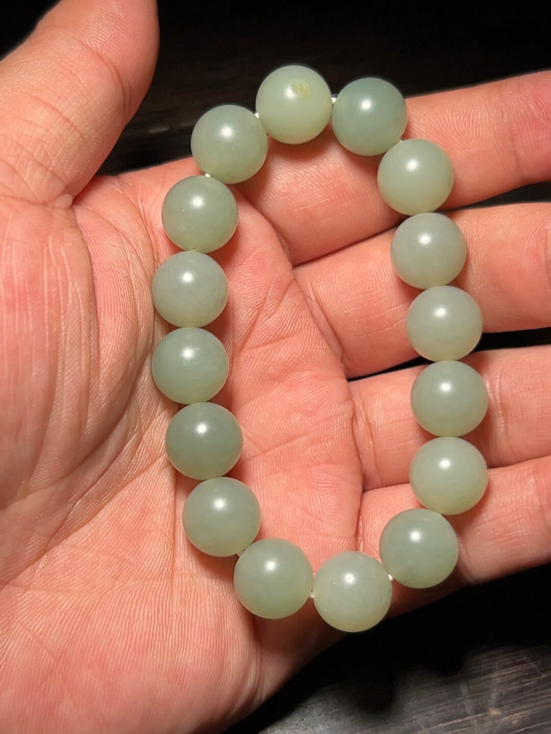 一千出头的和田籽玉手串 12mm圆珠子