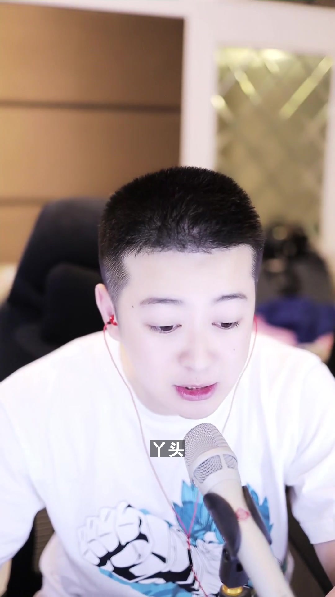 丫头 阿阳 突然喜欢上的一首,希望大家也能喜欢